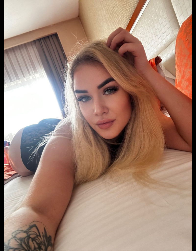 Tam Kapsamlı Evinde Görüşen Escort