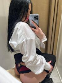 Esenyurt Gecelik Seanslarıma Her Müşterim Katılabilir Diyen Bayan Escort